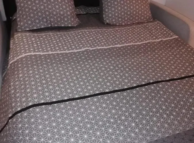 , Proche Plages,classe 2 Etoiles * بالاروك ليه بان