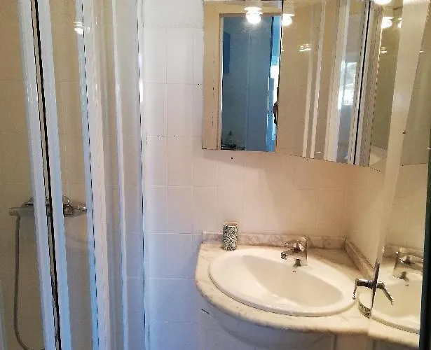 Apartament , Proche Plages,classe 2 Etoiles Balaruc-les-Bains